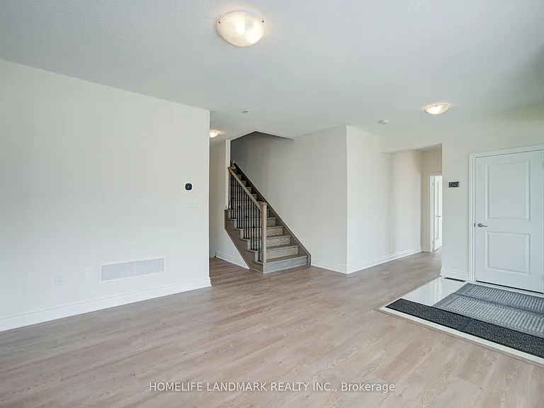 2151 Binbrook Dr — Photo 9
