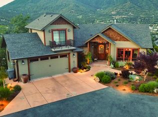 1183 NW Starlite Pl, Grants Pass, OR
