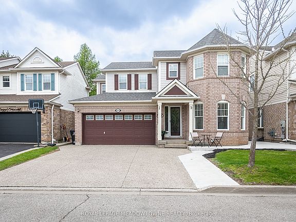 2nd image of 23 Baggs Cres