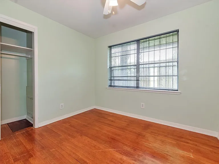 7119 Bellaire Blvd — Photo 20