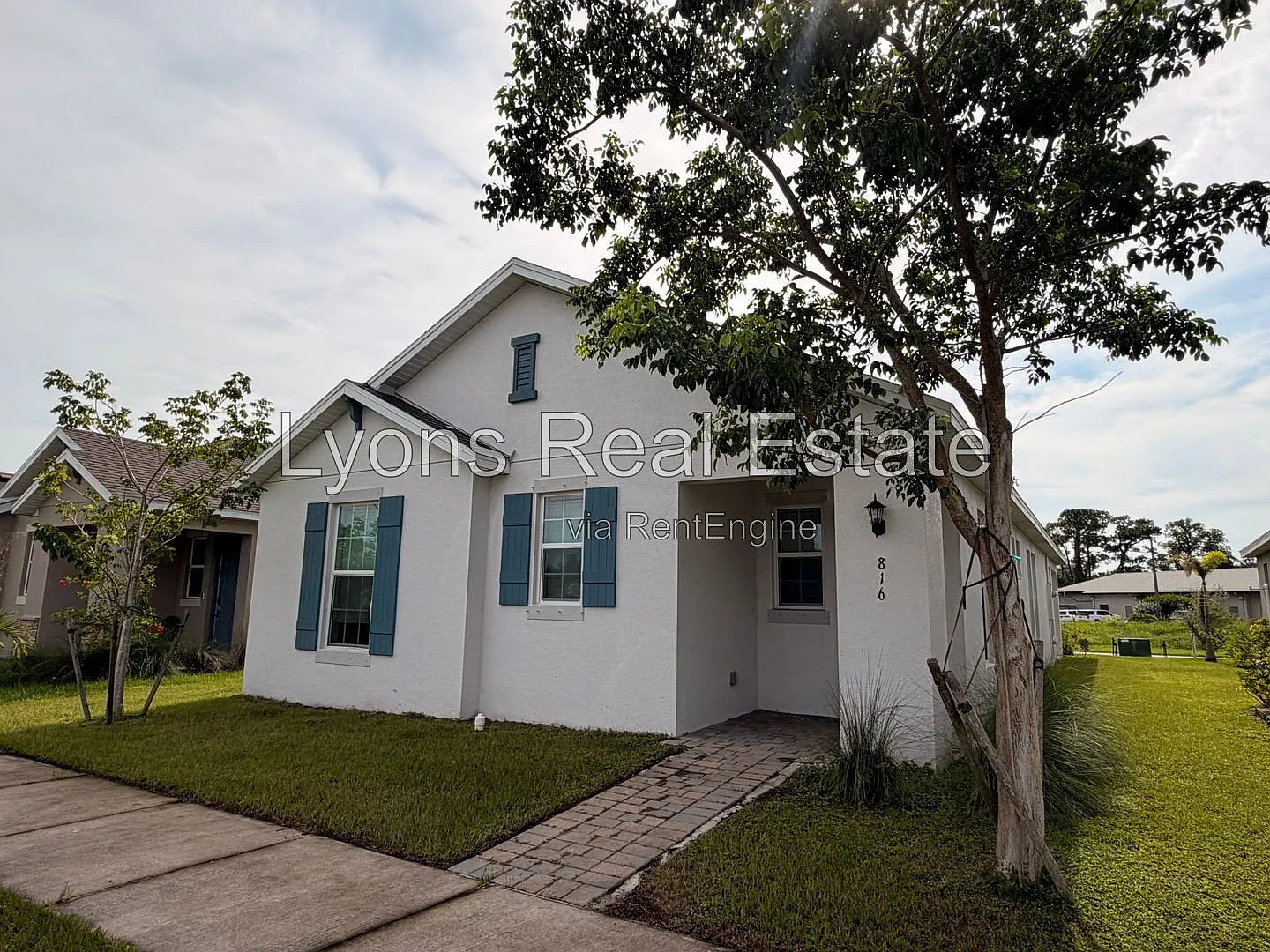 3 bed, 2.0 bath, 1736 sqft, $1,750 — Photo 2