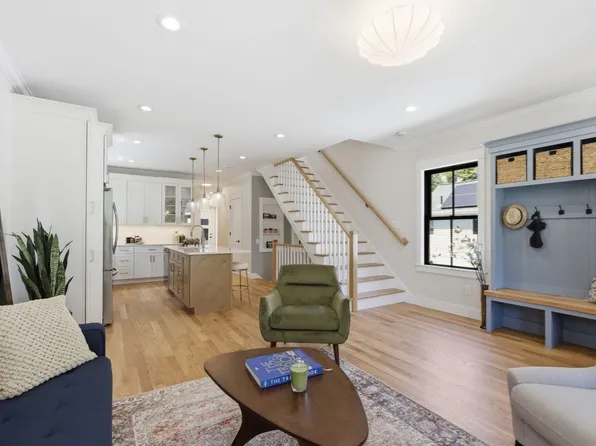 33 Landy Ave, Florence, MA 01062