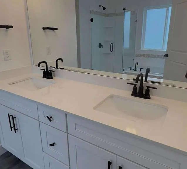 1467 W Holland Dr — Photo 7