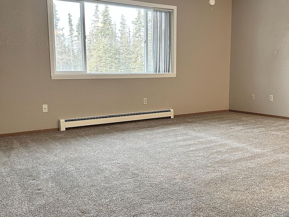 1st image of 206 N Gill St APT 1