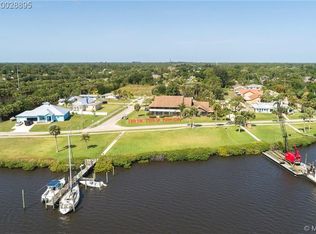 389 SW 35th St, Palm City, FL 34990