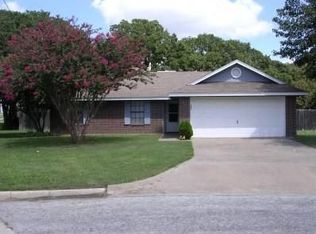 814 Brock Cir, Denton, TX 76209