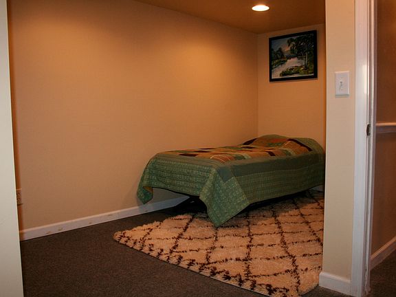 5th image of 1063 Drexel Dr NE #2