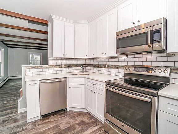 4th image of 42 Clay Ln
