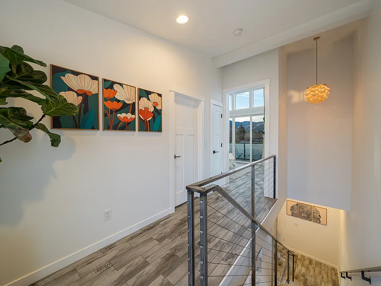 823 Orondo Ave #B — Photo 20