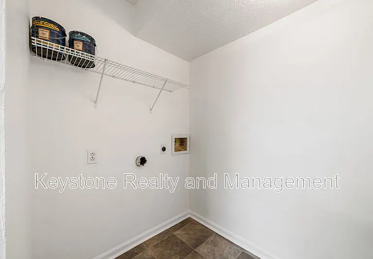 1375 Thompsonville Ln #3A — Photo 9