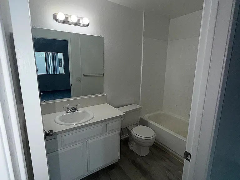4434 Fulton Ave #206 — Photo 6