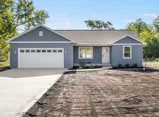 51656 Cherry Rd, Granger, IN 46530
