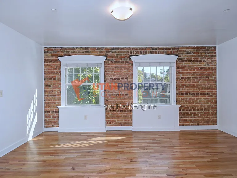 61 N T St #6 — Photo 6