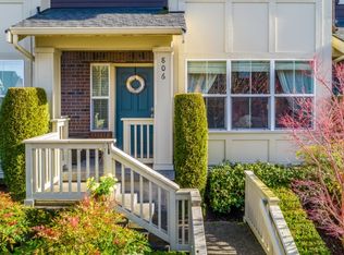 806 4th Ave NE, Issaquah, WA 98029
