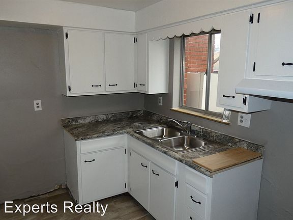 4th image of 1031 E Pearl St Unit 1035