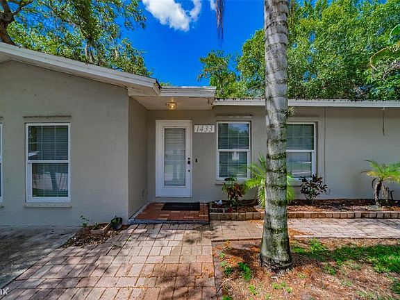 4th image of 1433 Oak Haven Dr