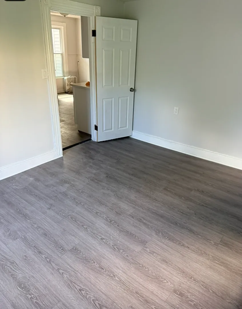 221 Fairview Street — Photo 2