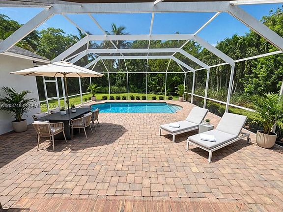 3rd image of 8896 Bracken Way