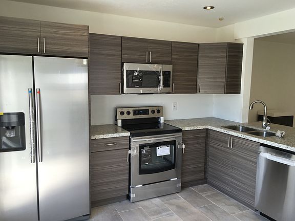 2nd image of 1322 NW 1st Ave