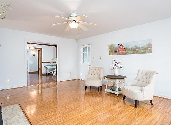 3rd image of 10718 Red Lion Pl