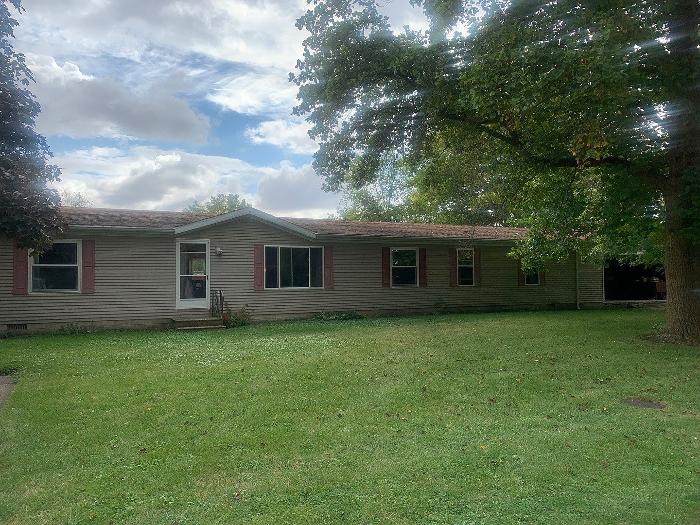 703 W Fredrick, Thomasboro, IL 61878 Zillow
