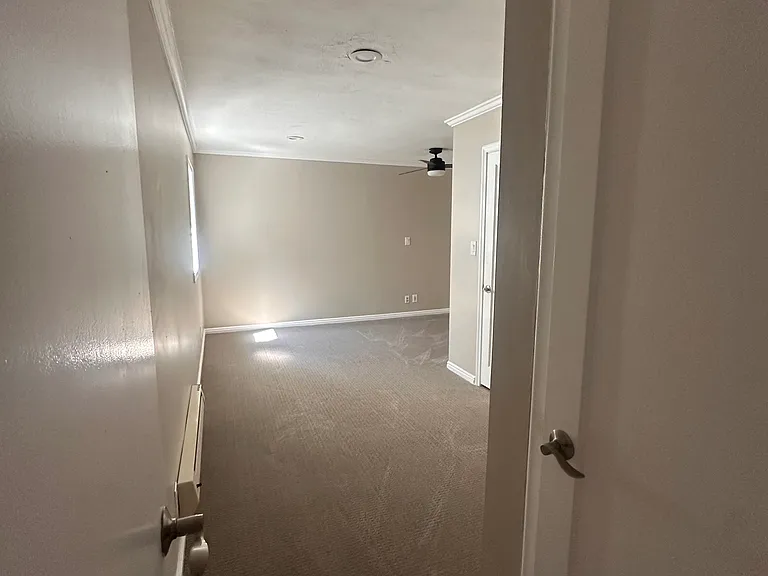 2230 E Sunnyside Ave — Photo 9