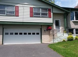 2715 Lake Moraine Rd, Hamilton, NY 13346