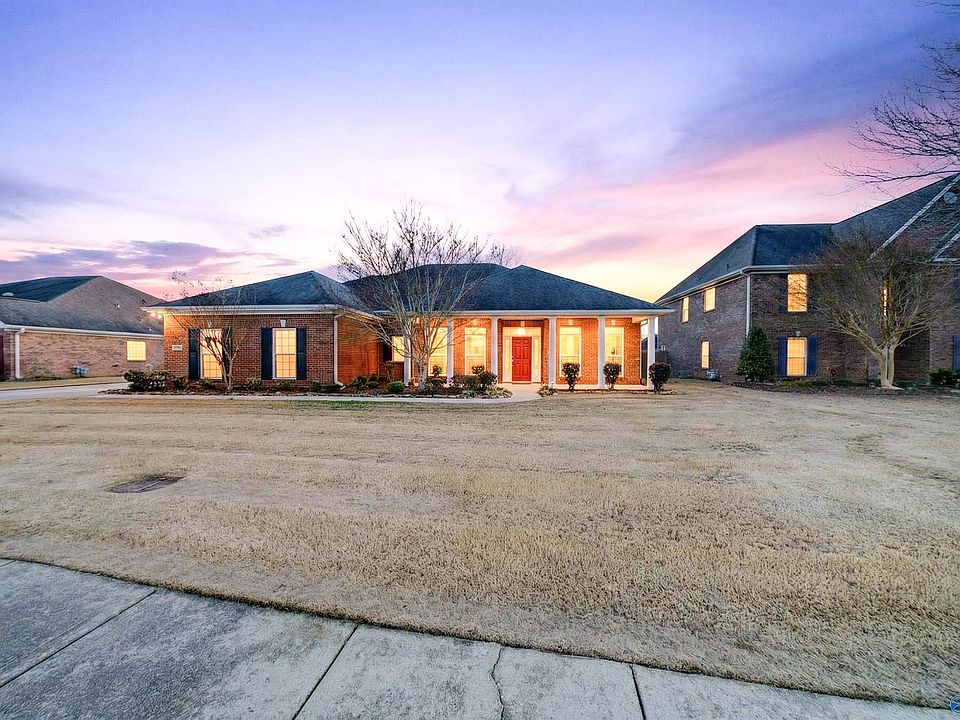 1st image of 5014 Willow Creek Dr SE