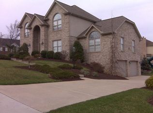 7023 Lyons View Ct, Murrysville, PA 15668