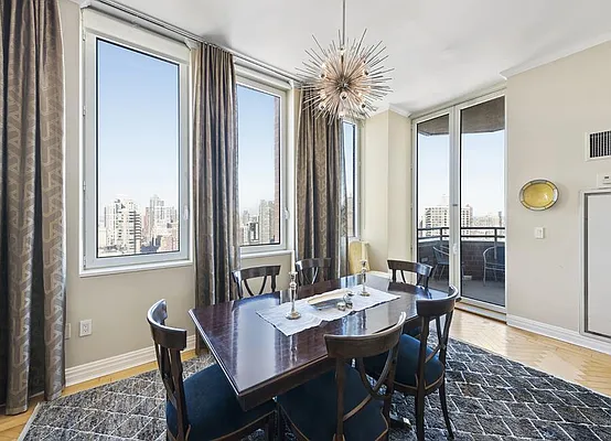 Rented by Warburg | media 37