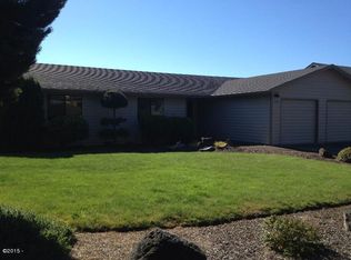 1055 NE 7th Dr, Newport, OR