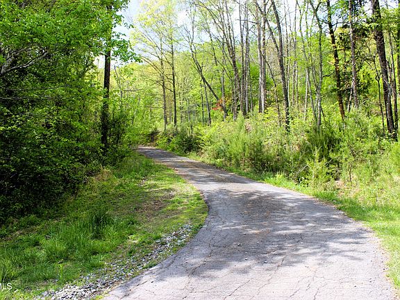 4th image of 2193 Burem Rd