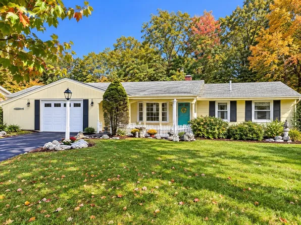 130 Michael Rd, Raynham, MA 02767