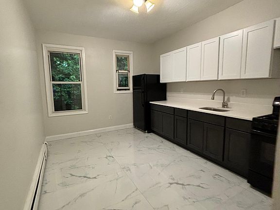 2nd image of 21 Seymour Ave APT 1