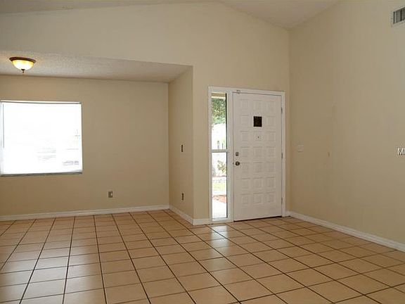 3rd image of 6612 N Lois Ave