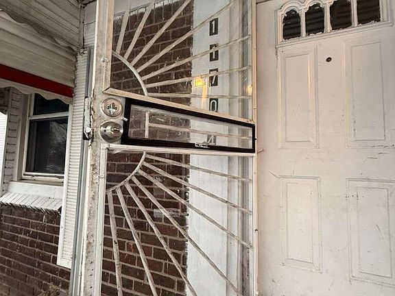 2nd image of 11704 Greenview Ave