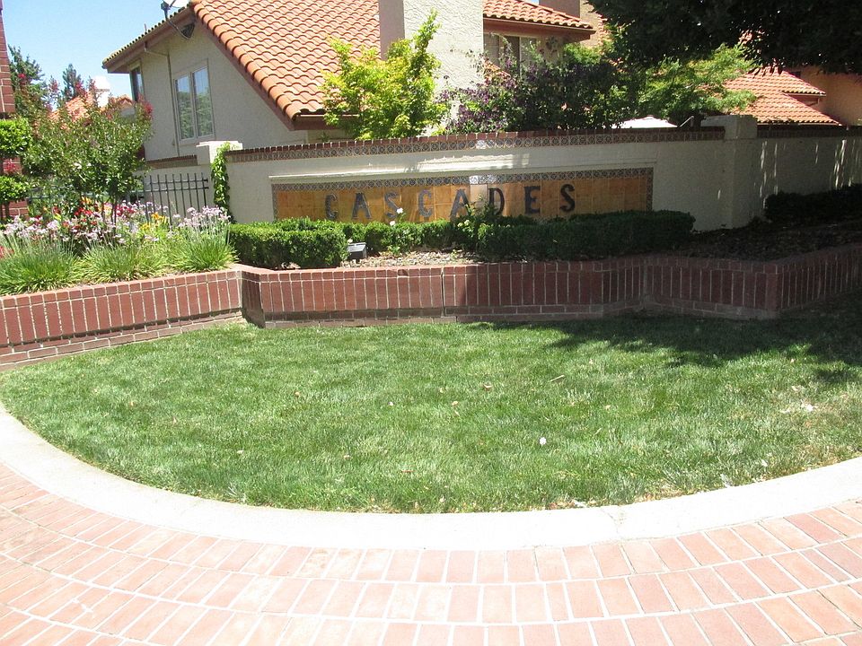 1st image of 101 Big Springs Dr