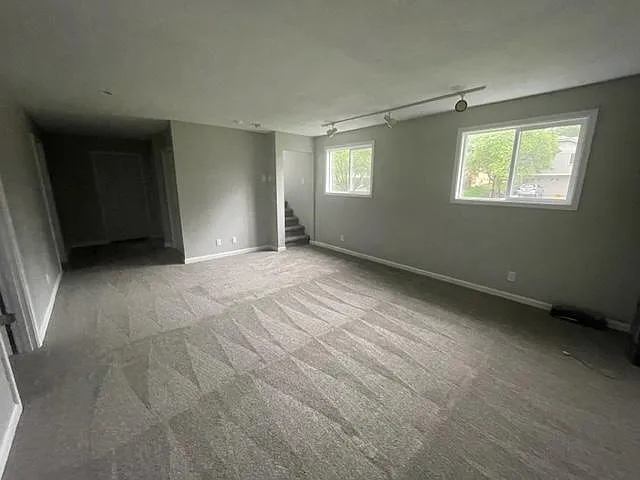 14928 Seward Plz — Photo 23