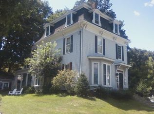 10 Woodland St, Merrimac, MA 01860