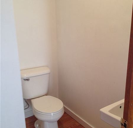 5th image of 553 Umatilla St SE