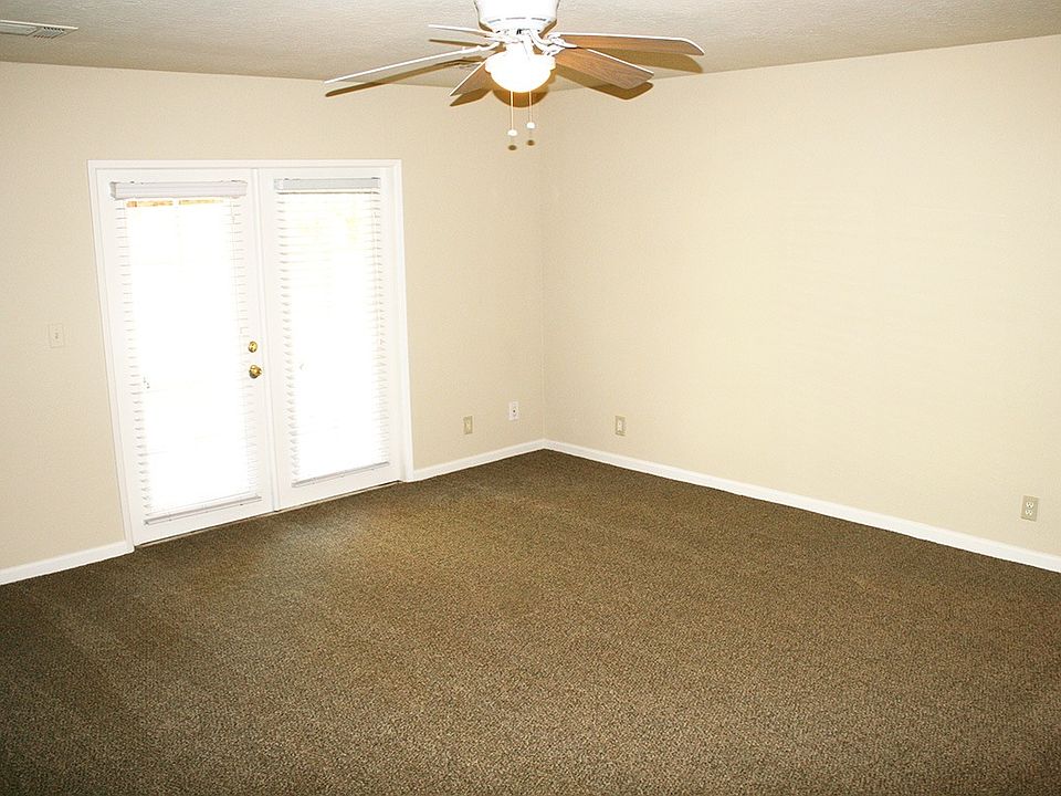2nd image of 3843 E Bellaire Way