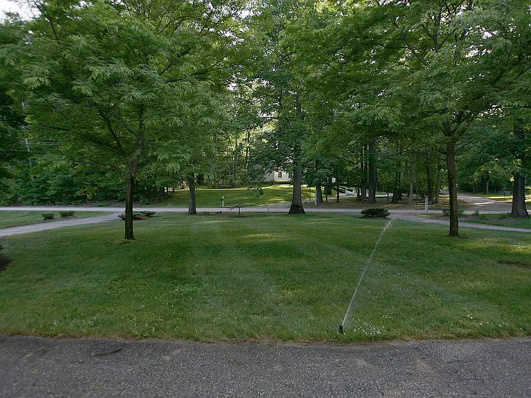 33 Indian Rock Rd — Photo 6
