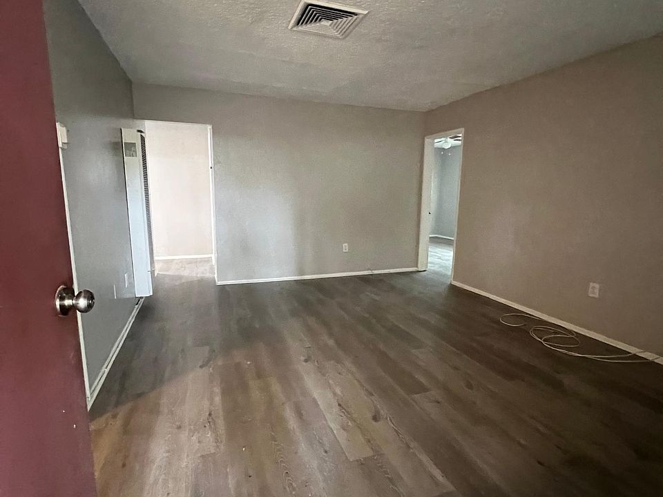 Entry Living Room