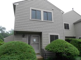 135 Turtle Run Dr UNIT B, Stratford, CT 06614