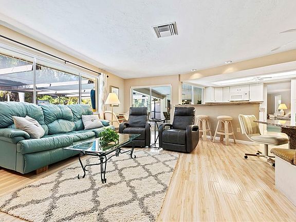 5th image of 3935 Coquina Dr