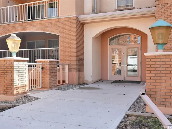 UNIT 201-2315 Cornwall STREET, Regina, SK S4P 2L4
