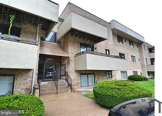 1 bed, 806 sqft, $1,511 — Photo 1