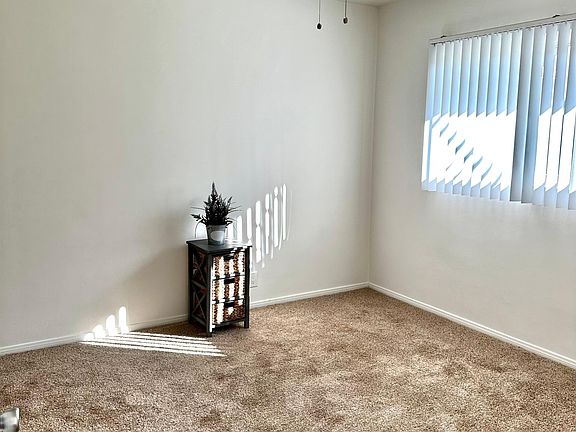 3rd image of 16912 Yukon Ave #B