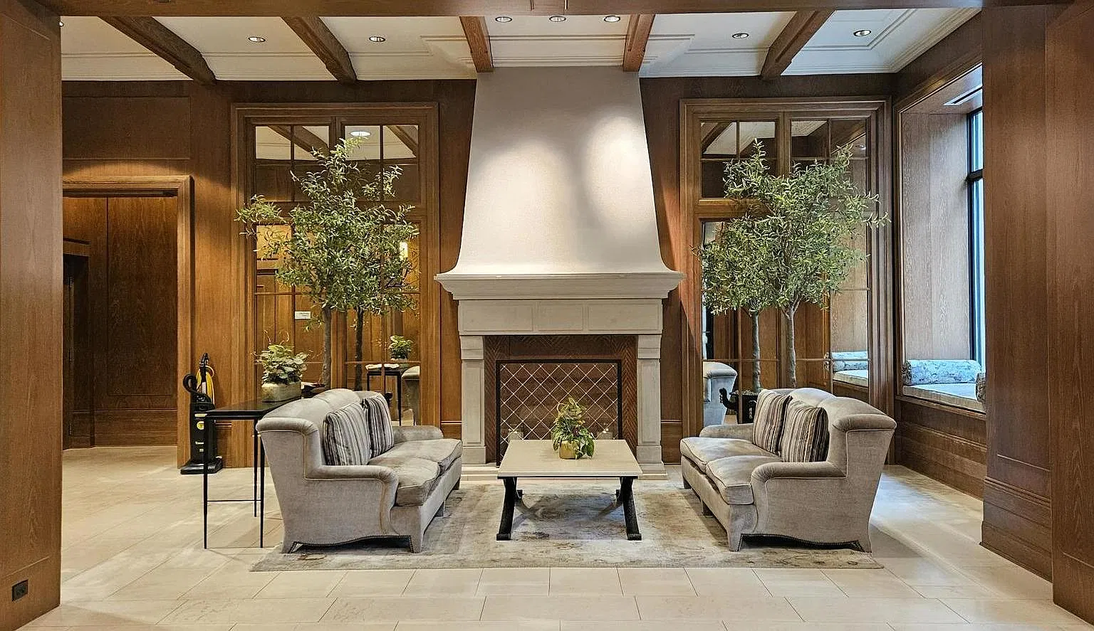 1 bed, 1.5 bath, 855 sqft, $3,800 — Photo 2