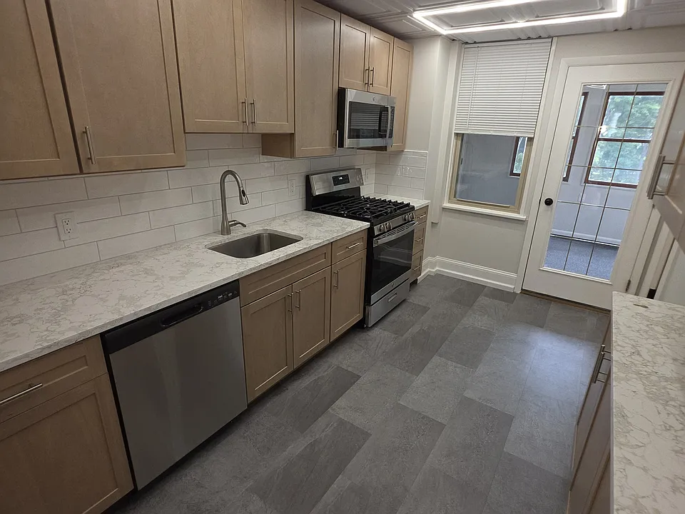 154 Milton Ave #2SOUTH